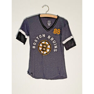 Boston Bruins David Pastrnak 88 Women’s V Neck T Shirt Medium NHL Pro Edge